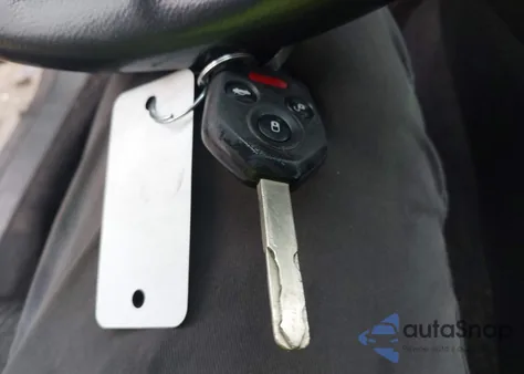 2010 Subaru Outback 2.5I Premium из США, поврежденный, VIN 4S4BRCBC5A3333474